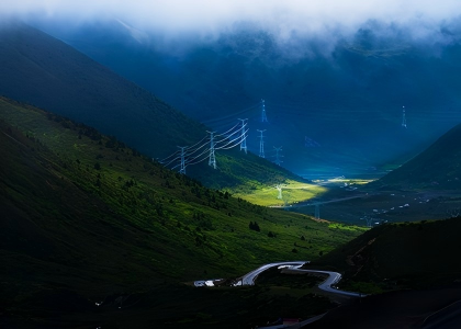 哈密-重庆±800千伏特高压直流...